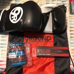 9Round - 30 min Kickbox Fitness Club Glove Set